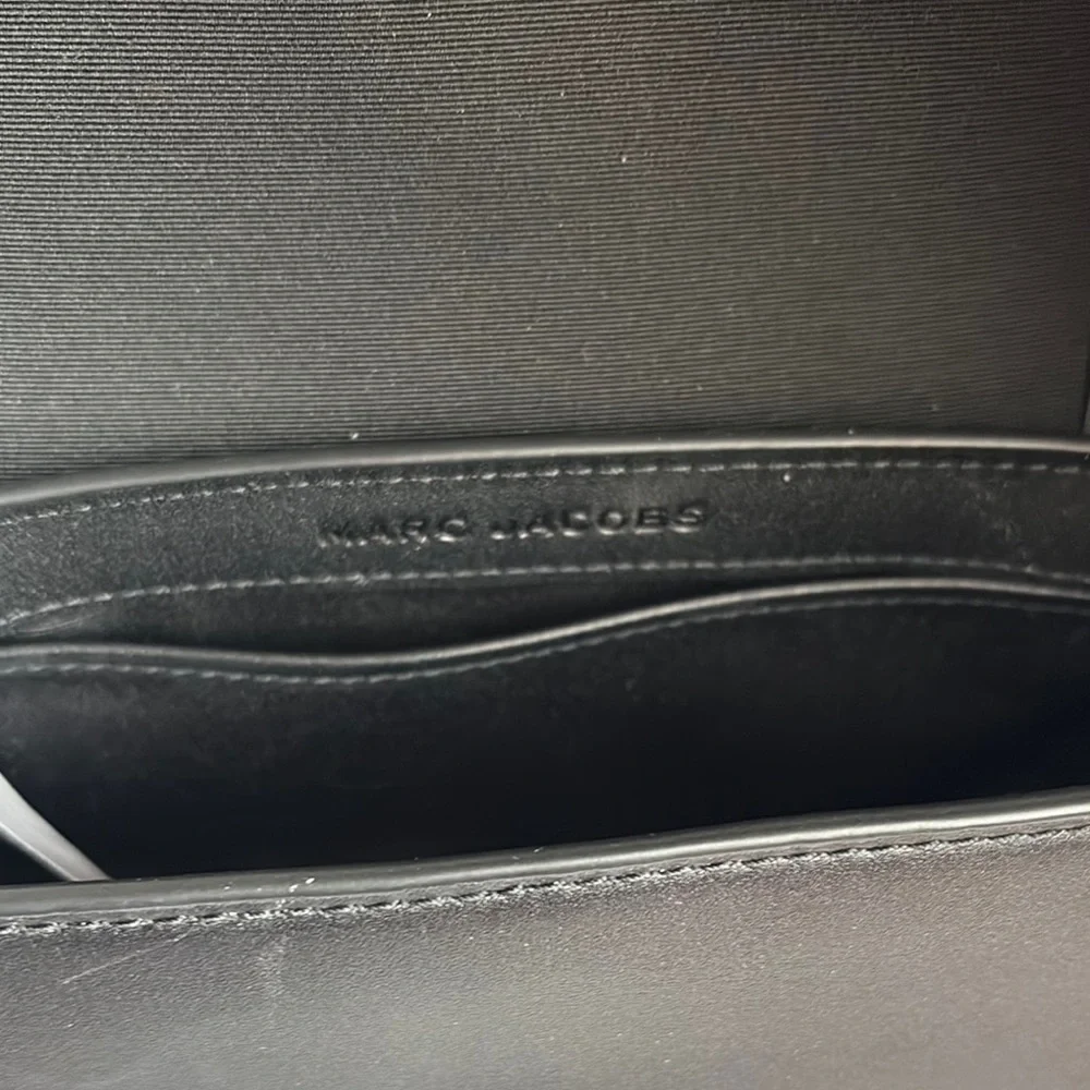 Marc Jacobs Black Crossbody Bag - Picture 5 of 16